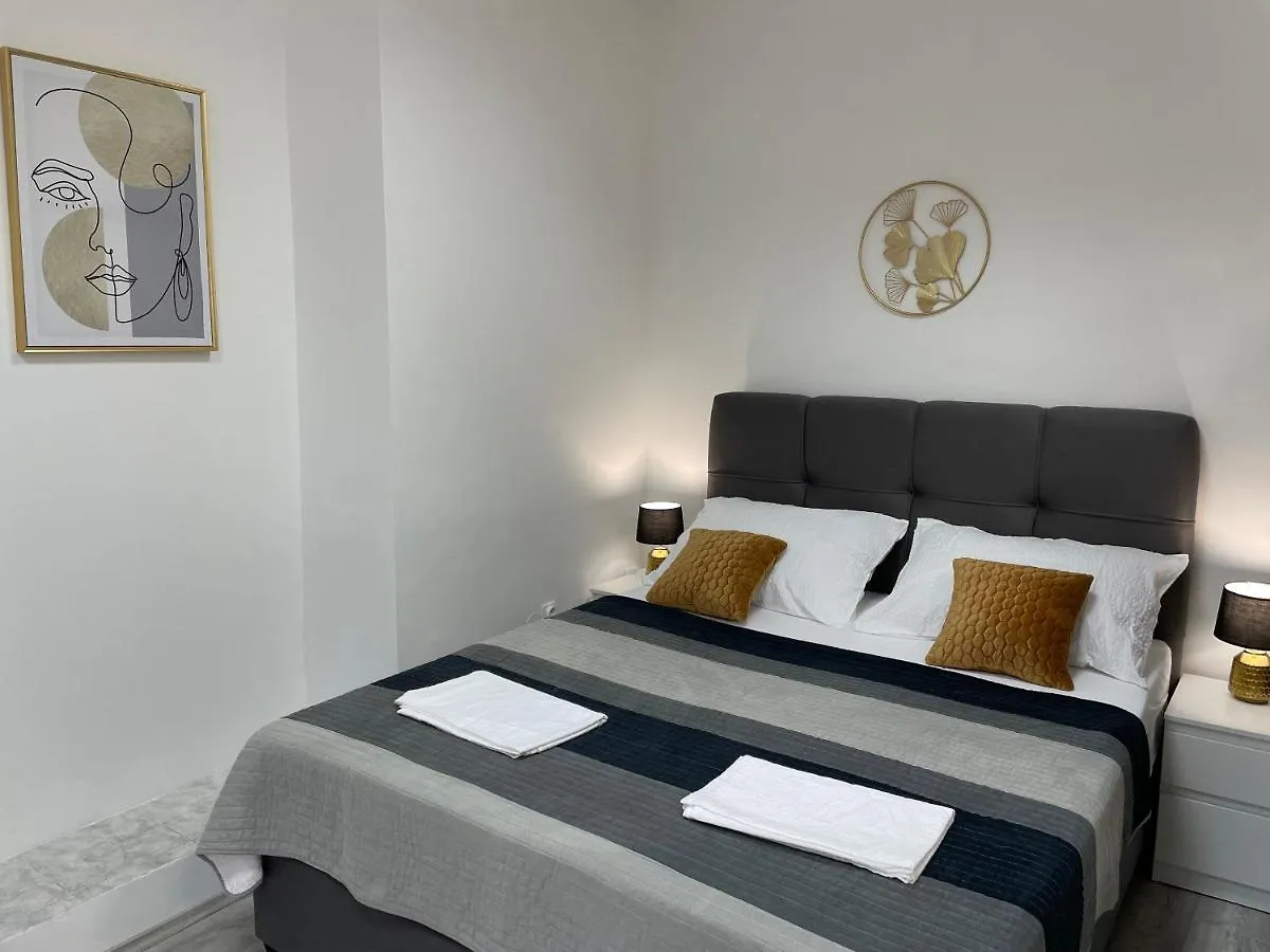 Apartment Studio Beauty In Centar Pola
