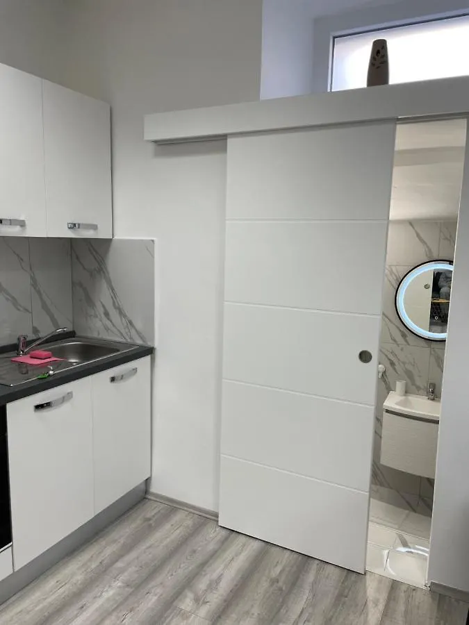 Apartment Studio Beauty In Centar Pola Croazia